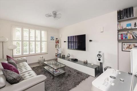 1 bedroom flat for sale, Knoll House, Carlton Hill, St John's Wood NW8