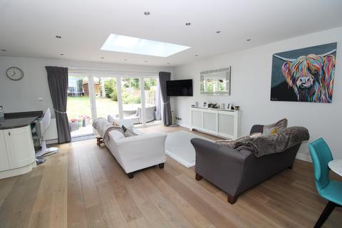 52 Heath Rise, Bromley, BR2 7PD