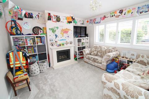 52 Heath Rise, Bromley, BR2 7PD