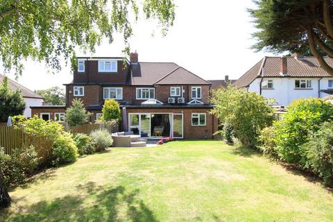 52 Heath Rise, Bromley, BR2 7PD