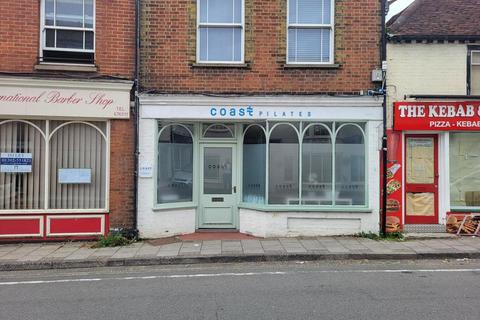 Retail property (high street) to rent, 4 Queen Street, Lymington, Hampshire