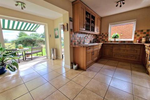 4 bedroom detached house for sale, Redmarley, Gloucester