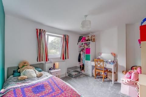 74 Northleach Close, Church Hill, Redditch, B98 8RB