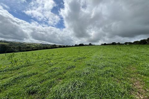 Land for sale, Parc Mawr 18.8 Acres, Penrallt Dolau, Star