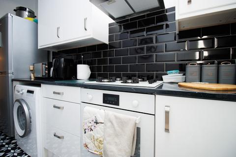 2 bedroom apartment for sale, West Avenue, Filey YO14