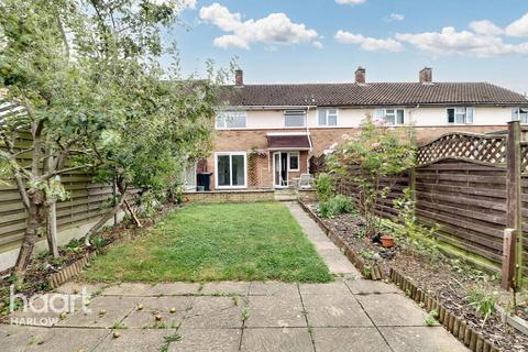 237 Carters Mead, Harlow, CM17 9EX