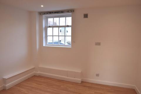 Office to rent, 12 Stanford Road, Lymington, Hampshire, SO41