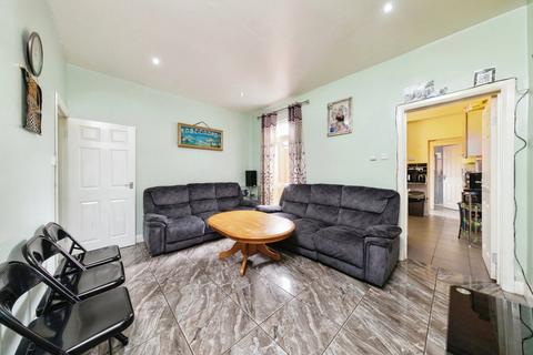 3 bedroom terraced house for sale, Cheshire Road, Smethwick B67