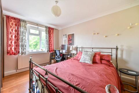 3 bedroom flat to rent, St Charles Square, Ladbroke Grove, London, W10