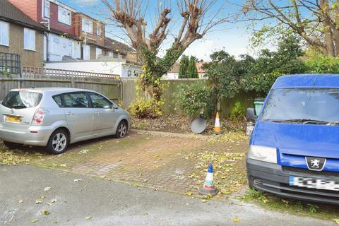 Studio for sale, Church Road, Mitcham CR4