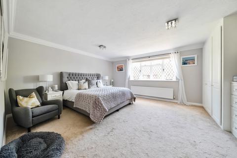 6 Oates Close, Bromley, BR2 0WA