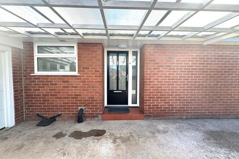 undefined, Severn Road, Oldham
