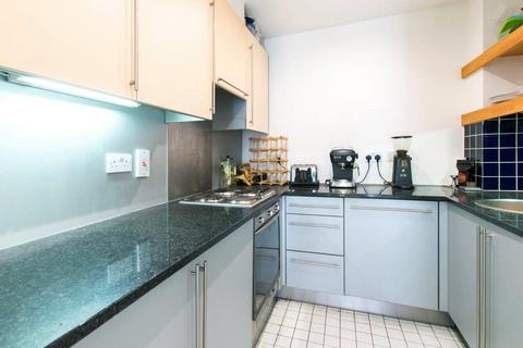 1 bedroom apartment for sale, Plumbers Row, Aldgate, London, E1