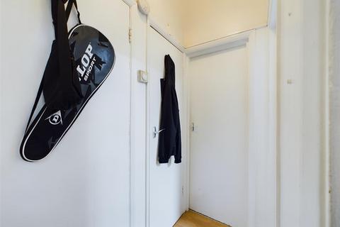 1 bedroom flat for sale, Lower Rock Gardens, Brighton