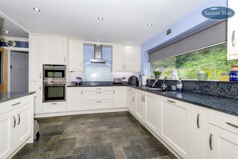 4 bedroom detached house for sale, Foldrings, Oughtibridge, Sheffield