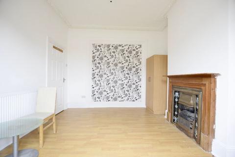 2 bedroom flat to rent, Grove Green Road, Leytonstone, E11