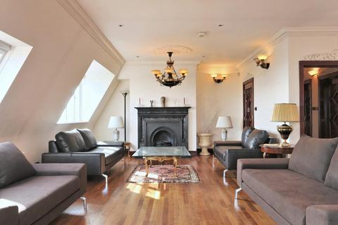 4 bedroom flat to rent, Fitzjohns House, Fitzjohns Avenue, Hampstead, London, NW3