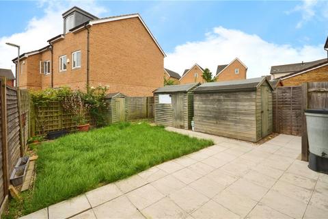 3 bedroom semi-detached house for sale, Greensleeves Drive, Buckinghamshire HP18