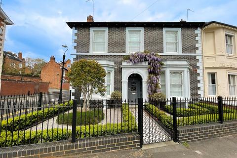 4 bedroom detached house for sale, Church Hill, Leamington Spa