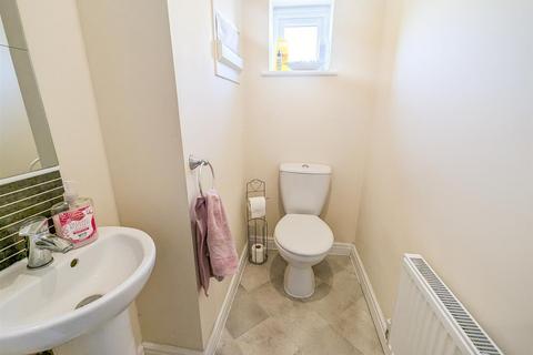 9 Troon Close, Corby, NN17 5AZ