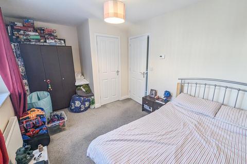 9 Troon Close, Corby, NN17 5AZ