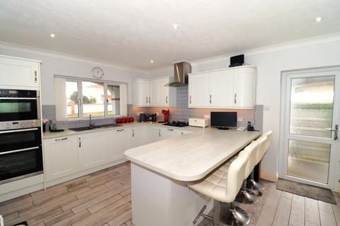 3 bedroom detached bungalow for sale, Winceby Close, Bexhill-on-Sea, TN39