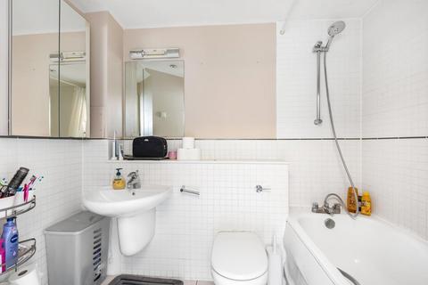 1 bedroom flat for sale, Sanctuary Street, Borough