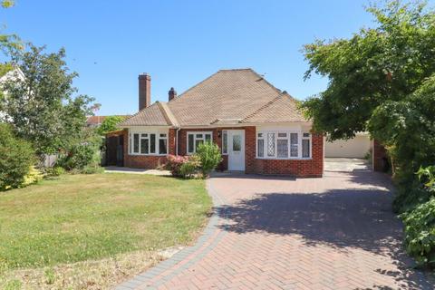 17 Beech Grove, Hayling Island, PO11 9DP