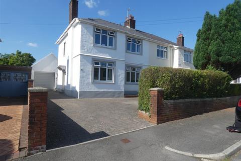 3 bedroom semi-detached house to rent, Austin Avenue, Laleston, Bridgend County Borough, CF32 0LG