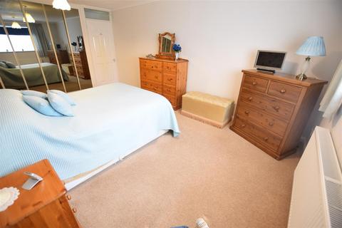 5 Lynton Close, Portishead, Bristol, BS20 6YS