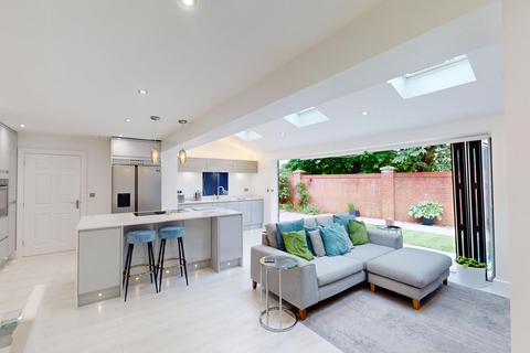 39 Coppice Close, Lostock, Bolton, BL6 4GE