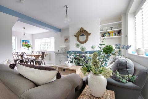 Peartree Cottage Bowling Green, Pennington, Lymington, SO41 8LQ