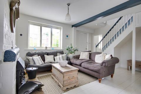 Peartree Cottage Bowling Green, Pennington, Lymington, SO41 8LQ