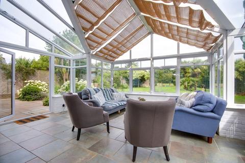 Peartree Cottage Bowling Green, Pennington, Lymington, SO41 8LQ