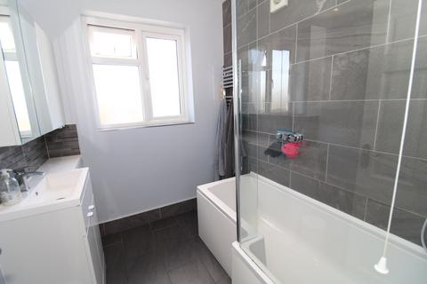 25 Pickhurst Mead, Bromley, BR2 7QP