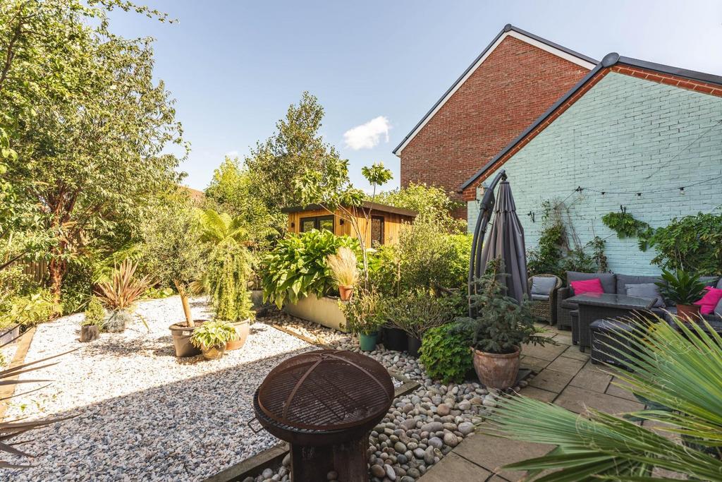 Garden a.jpg