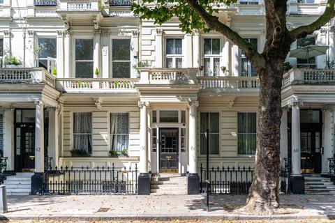 2 bedroom flat for sale, Queens Gate, South Kensington, London, SW7