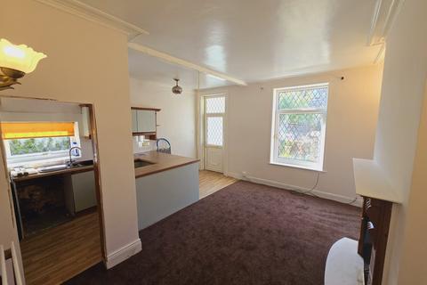 2 bedroom end of terrace house for sale, Victoria Street, Bradford, BD15