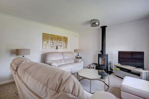 15 Field Park, Connahs Quay, Deeside, CH5 4QT