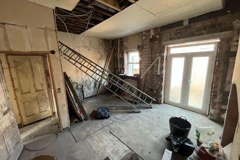 7 Brookfield Street, Oldham, OL8 1DD