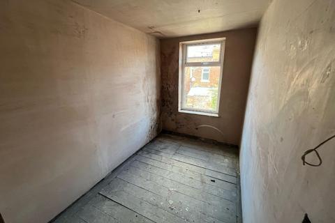 7 Brookfield Street, Oldham, OL8 1DD
