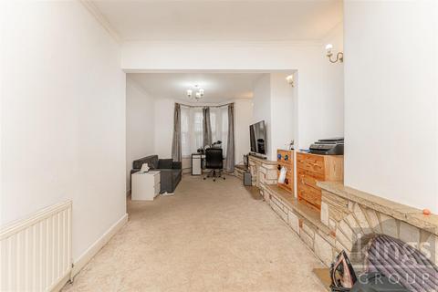 2 bedroom terraced house for sale, Kenilworth Avenue, Walthamstow, London