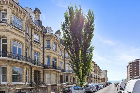 1 bedroom flat for sale, First Avenue, Hove, East Sussex, BN3