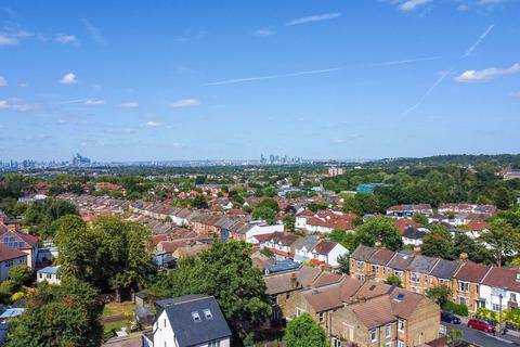 4 bedroom semi-detached house for sale, Beulah Hill, London SE19