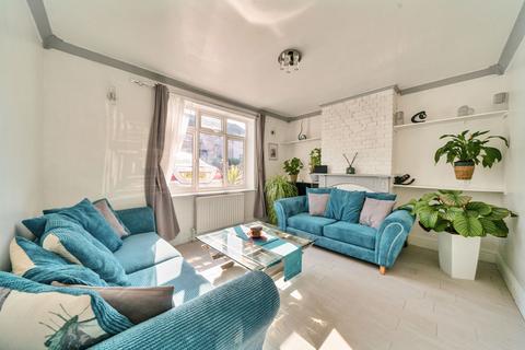 3 bedroom terraced house for sale, Mayeswood Road, London