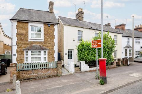 2 bedroom end of terrace house for sale, London Road, Bishop's Stortford, Hertfordshire, CM23