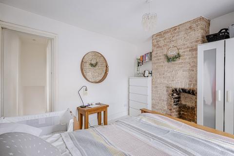 2 bedroom end of terrace house for sale, London Road, Bishop's Stortford, Hertfordshire, CM23