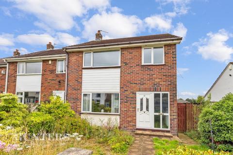 3 bedroom end of terrace house for sale, Smithy Bridge Road, Smithy Bridge, OL15 0BQ