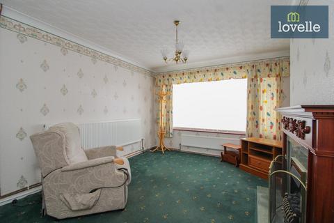 3 bedroom semi-detached bungalow for sale, Lavenham Road, Grimsby DN33