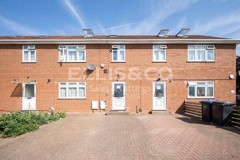 2 bedroom maisonette for sale, The Mall, Harrow HA3